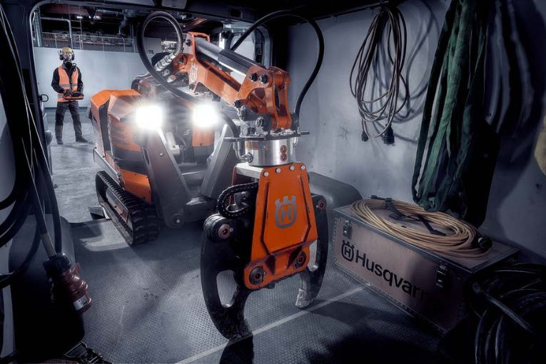 Le DXR 95 est le robot de démolition le plus compact et léger jamais conçu par Husqvarna Construction. [©Husqvarna]