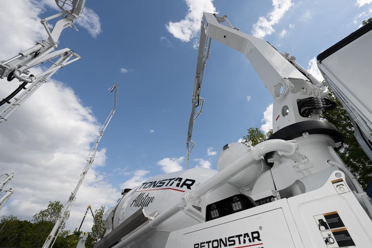 Malaxeur-pompe Allstar 26-4Z de BetonStar. [©ACPresse]