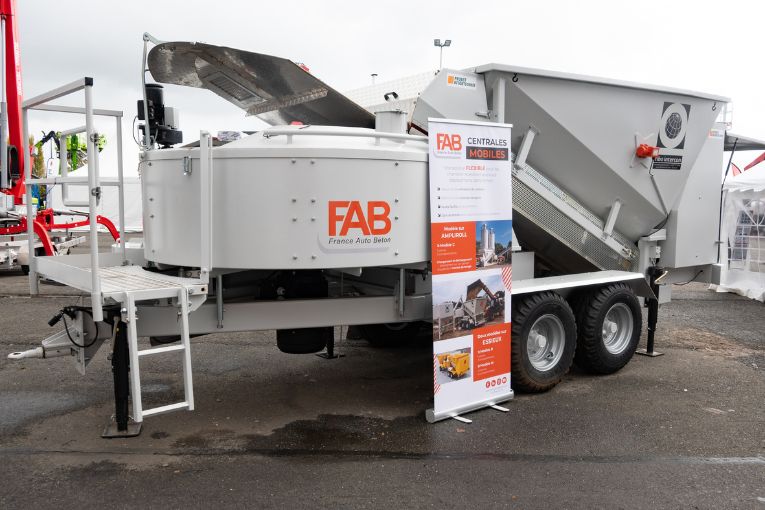 Centrale automatique de béton B1800 de Fibo Intercon commercialisée par France Auto Béton. [©ACPresse]