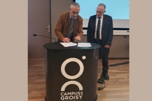 A gauche, Sébastien Teyssier, directeur LPO Aura. A droite, Jean-Jacques Charrié Thollot, président Unicem Aura. [©Unicem]