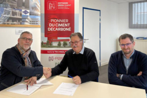 Le cimentier Hoffmann Green renouvelle son partenariat avec ECLB en Charente Maritime.