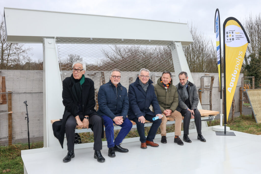 Un prototype de passerelle pour traverser la Loire