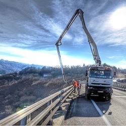 Mention spéciale et Photo d’art pour le chantier du Viaduc de Chatillon-en-Michaille (01), dont le pompage a été réalisé par Cemex.