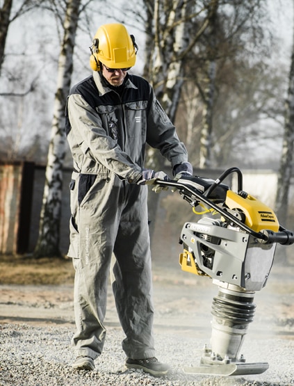 LT5005 et LT6005 : deux nouvelles pilonneuses signées Atlas Copco