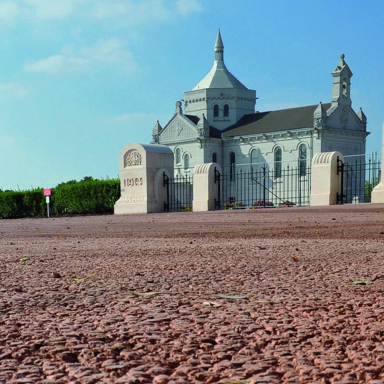 Eqiom : L’Aquacimo rend le sol perméable