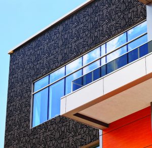 Wysips Cameleon, une façade photovoltaïque, qui transforme l'enveloppe des bâtiments en façade esthétique et active.[©Sunpartner Technologies]