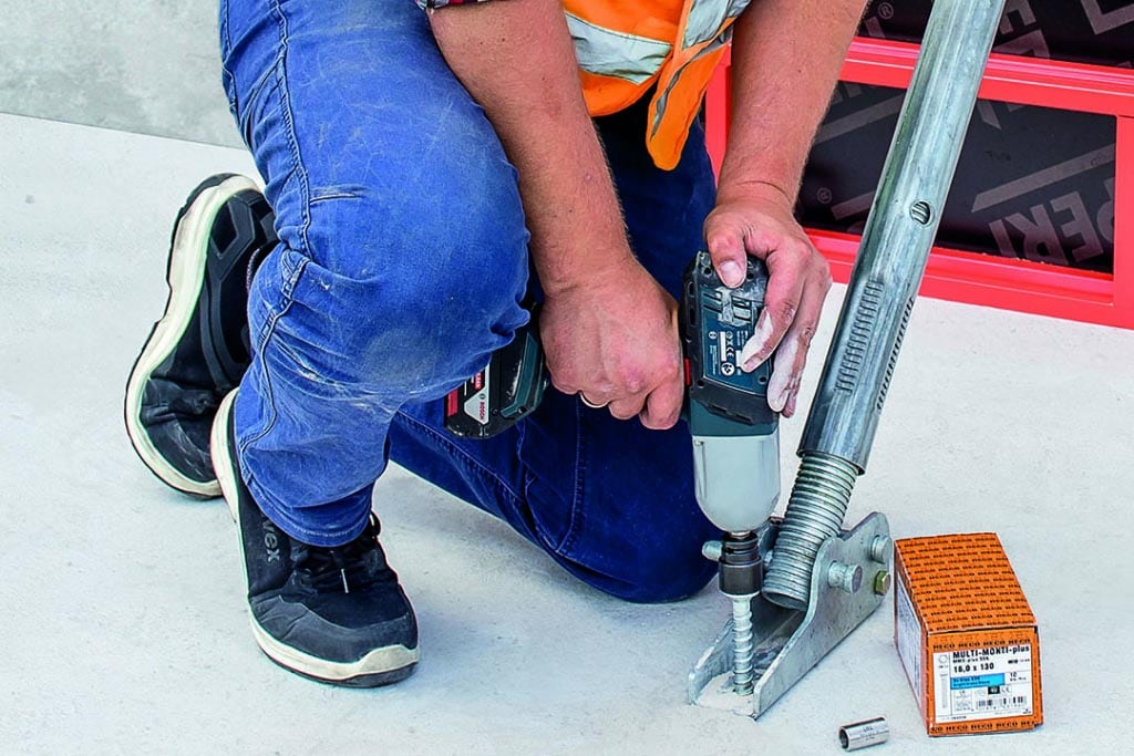 Heco-Schrauben présente la vis Multi-Monti-Plus-SSK : une vis destinée à la fixation temporaire d’étais dans les constructions en béton et la mise en place de coffrages. [©Heco-Schrauben]