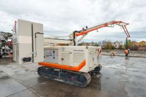 Mecbo vient de mettre sur le marché le mât de distribution sur chenillard Scorpion.