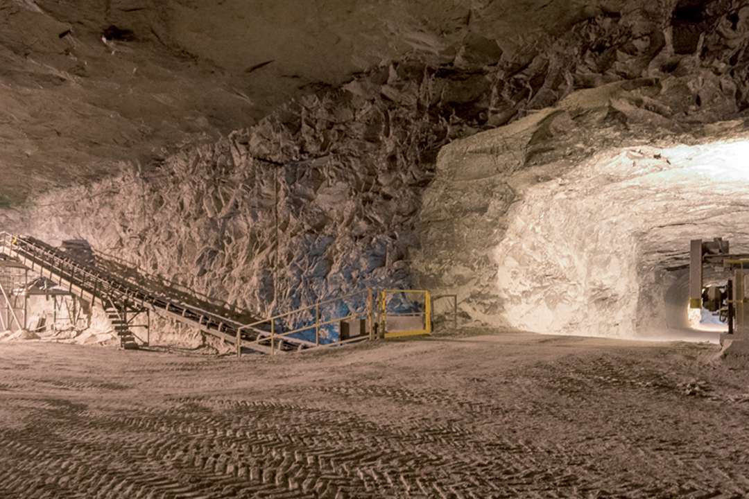 Les granulats suivent un cheminement plus ou moins long à travers les galeries avant de pouvoir rejoindre la surface. [©ACPresse]